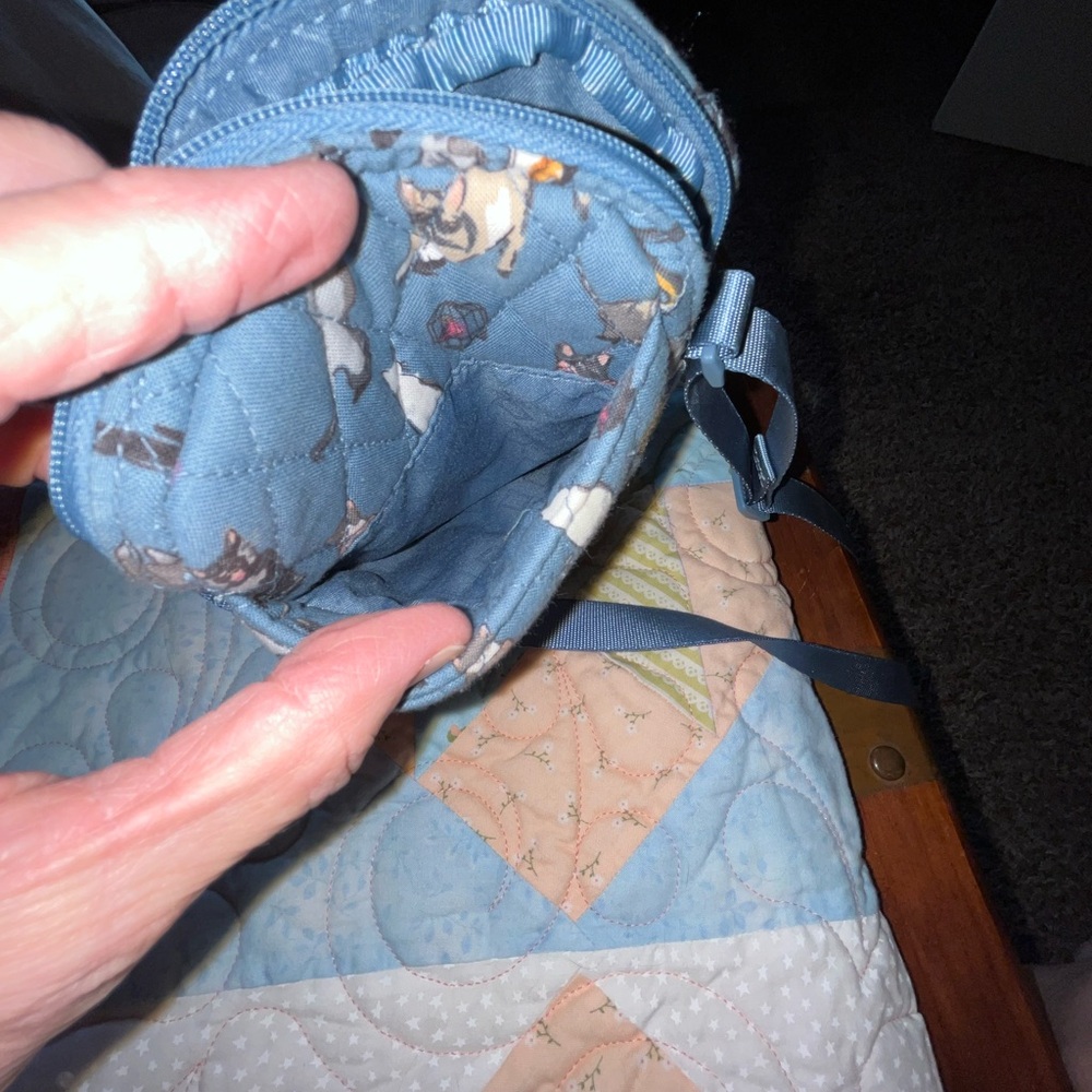 Vera Bradley Blue Quilted Cat Print Carrier - Picture 5 of 12